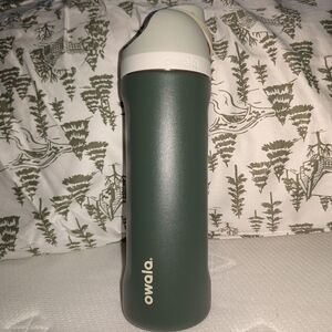 LIMITED EDITION Hearth and hand owala